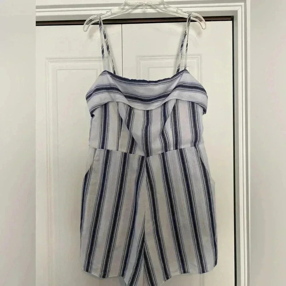 Altar’d State Blue and white striped shorts jumpsuit romper medium - Picture 2 of 10